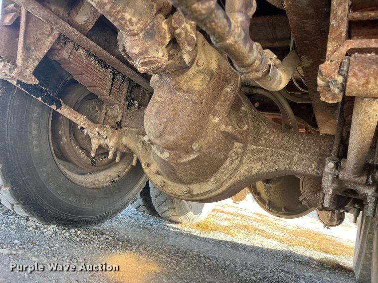 image for item DP2137 1987 International F9379-6x4  dump truck