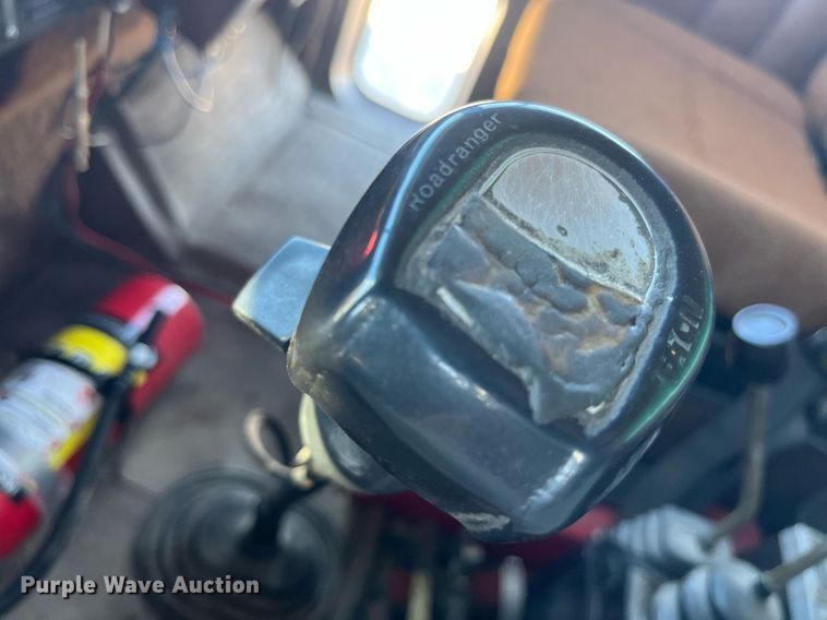 image for item DP2137 1987 International F9379-6x4  dump truck