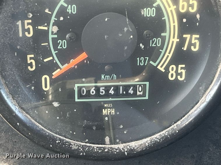 image for item DP2137 1987 International F9379-6x4  dump truck