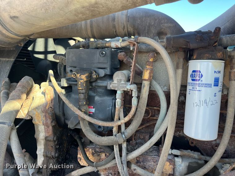 image for item DP2137 1987 International F9379-6x4  dump truck