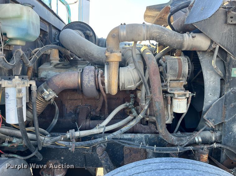 image for item DP2137 1987 International F9379-6x4  dump truck