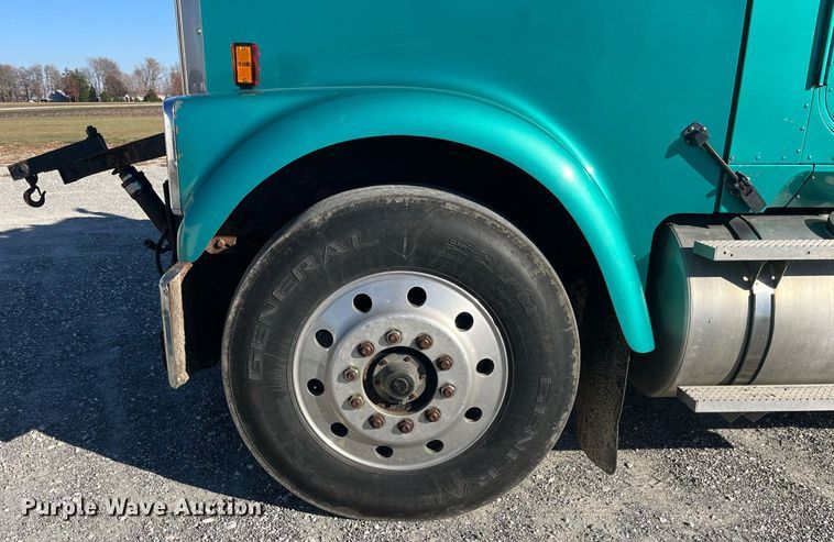 image for item DP2137 1987 International F9379-6x4  dump truck