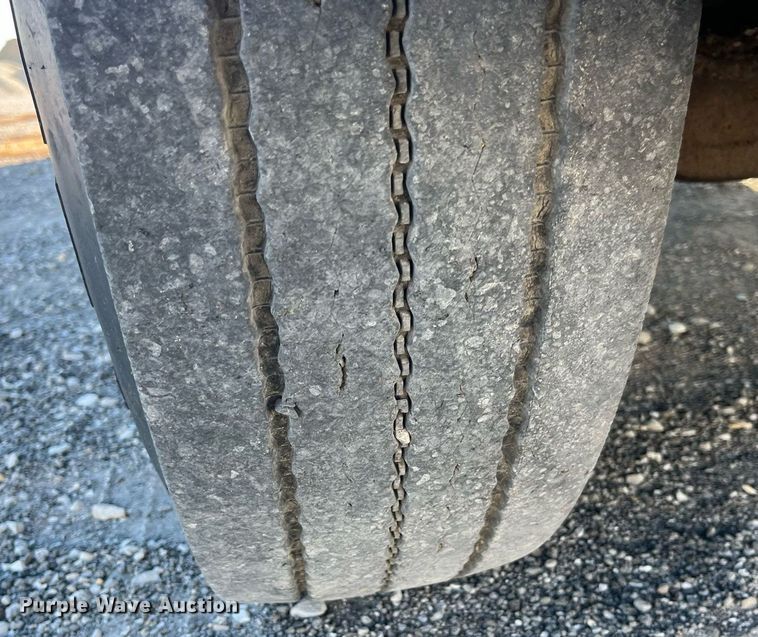 image for item DP2137 1987 International F9379-6x4  dump truck