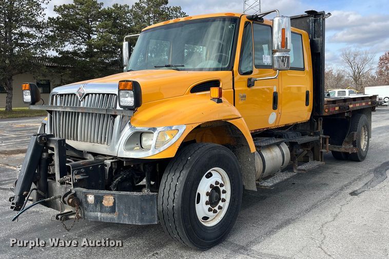 image for item DP2139 2006 International 7400  dump flatbed truck