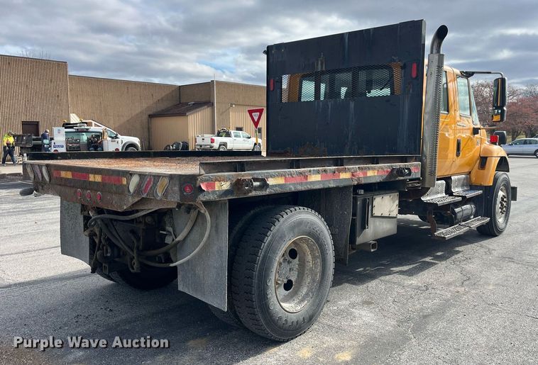 image for item DP2139 2006 International 7400  dump flatbed truck