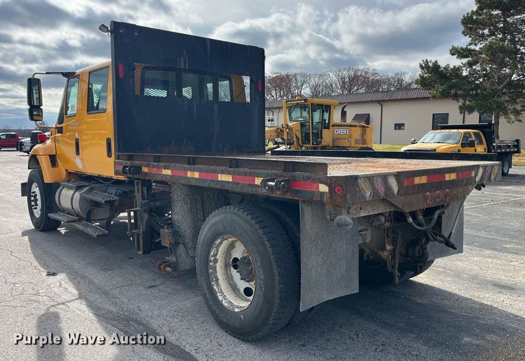 image for item DP2139 2006 International 7400  dump flatbed truck