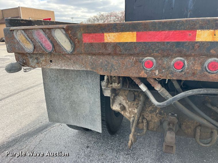 image for item DP2139 2006 International 7400  dump flatbed truck