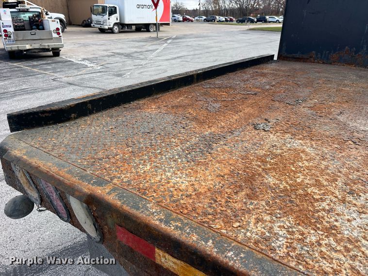 image for item DP2139 2006 International 7400  dump flatbed truck