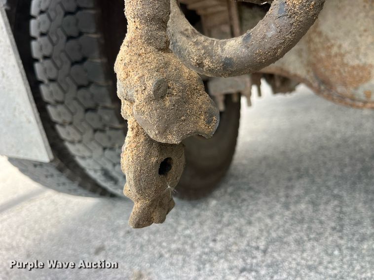 image for item DP2139 2006 International 7400  dump flatbed truck