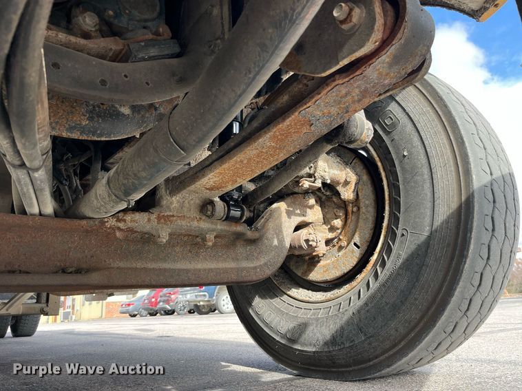 image for item DP2139 2006 International 7400  dump flatbed truck