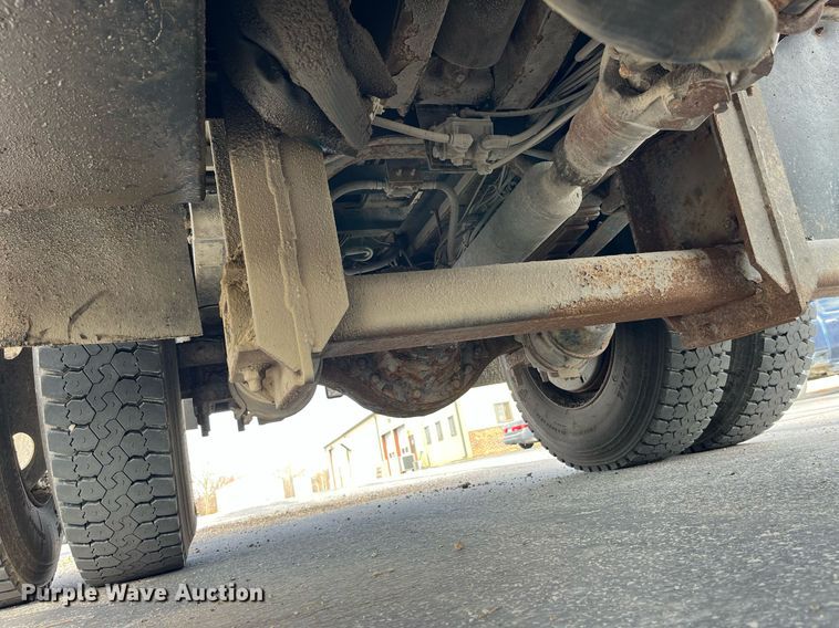 image for item DP2139 2006 International 7400  dump flatbed truck