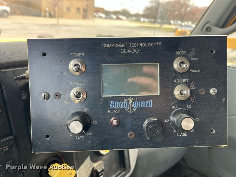 image for item DP2139 2006 International 7400  dump flatbed truck