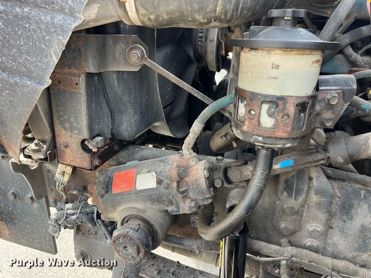 image for item DP2139 2006 International 7400  dump flatbed truck