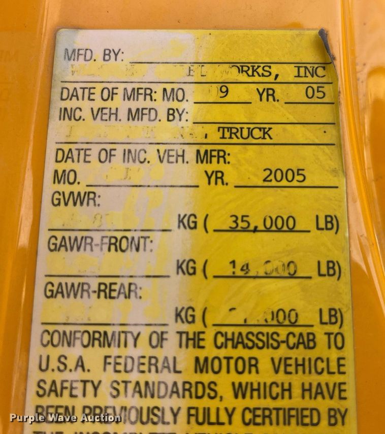 image for item DP2139 2006 International 7400  dump flatbed truck