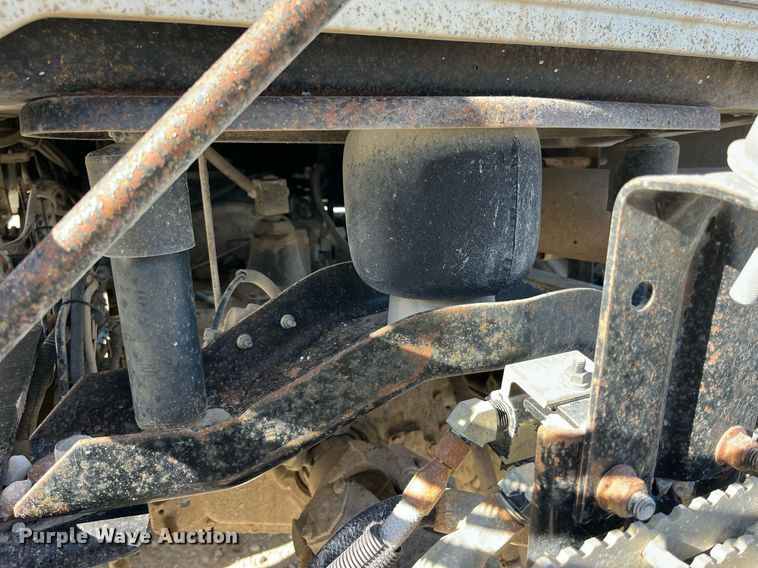 image for item DP2141 2000 Mack CH613  semi truck