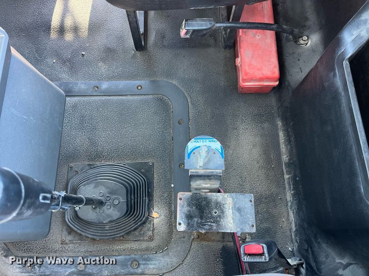 image for item DP2141 2000 Mack CH613  semi truck