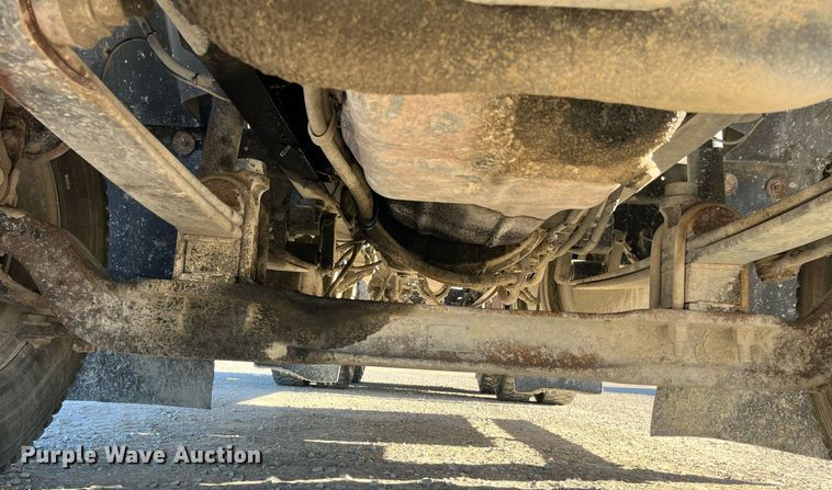 image for item DP2141 2000 Mack CH613  semi truck