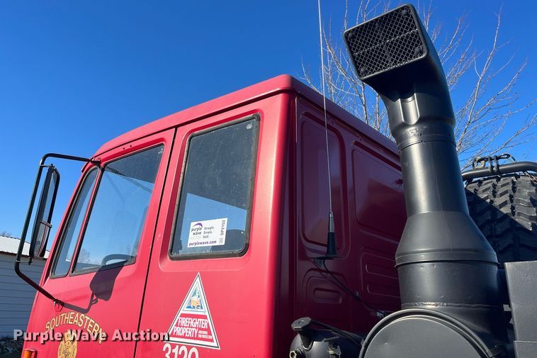 image for item DP2153 1996 Stewart & Stevenson M1078  flatbed truck