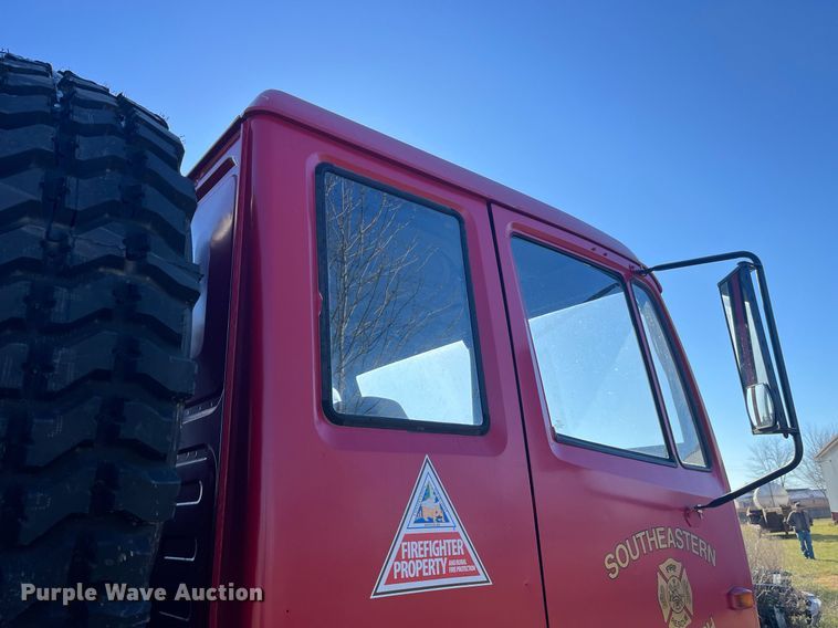 image for item DP2153 1996 Stewart & Stevenson M1078  flatbed truck