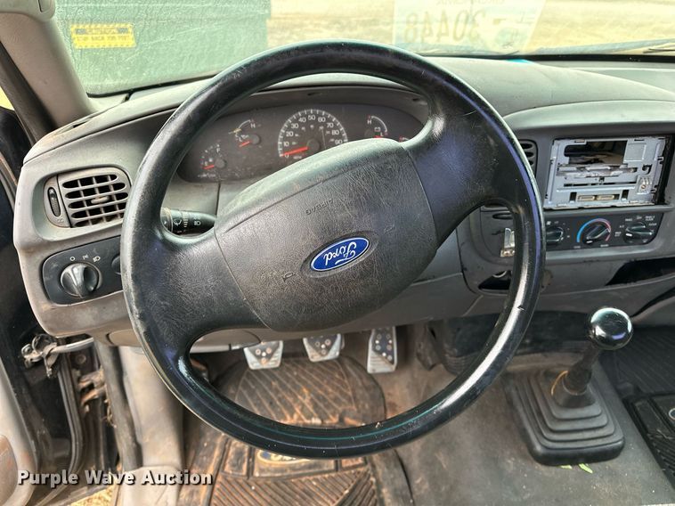 image for item DP3184 2000 Ford F150  pickup truck