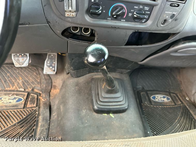 image for item DP3184 2000 Ford F150  pickup truck