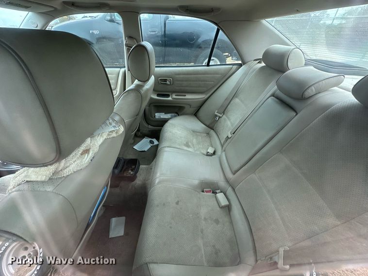 image for item DP3185 2002 Lexus IS 300