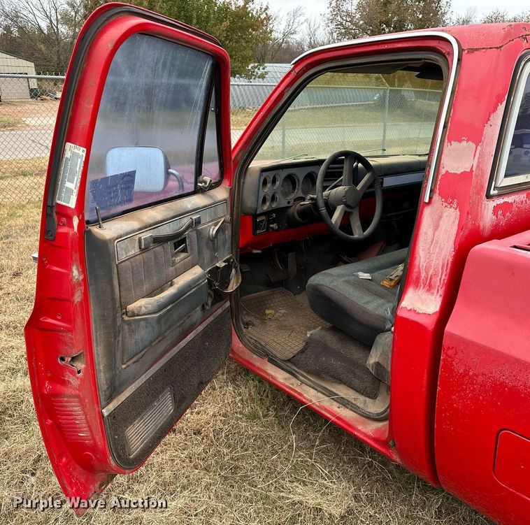 image for item DP3186 1982 Chevrolet C10  pickup truck