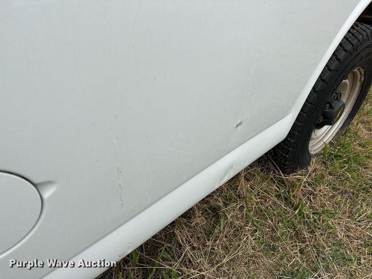 image for item DP3189 2002 Chevrolet Express 3500  van