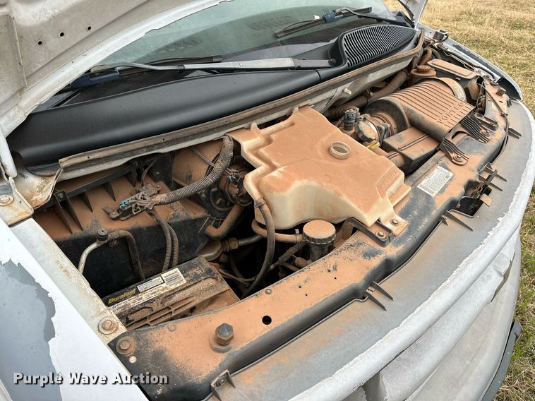 image for item DP3189 2002 Chevrolet Express 3500  van
