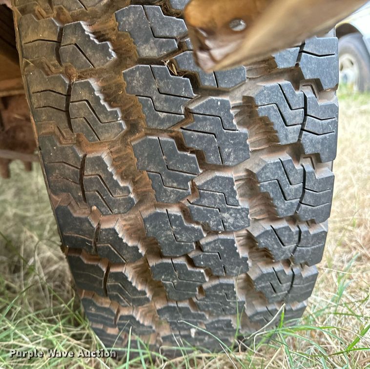 image for item DP3189 2002 Chevrolet Express 3500  van