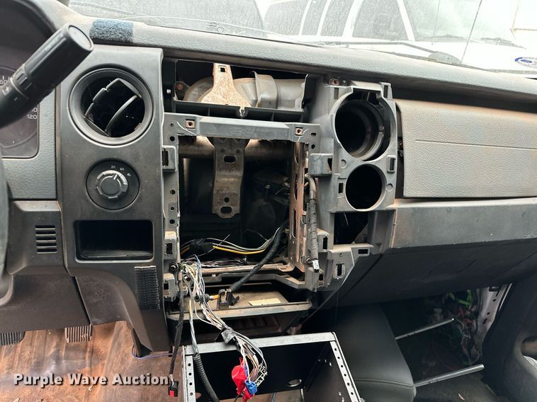 image for item DP3192 2013 Ford F150  SuperCrew pickup truck