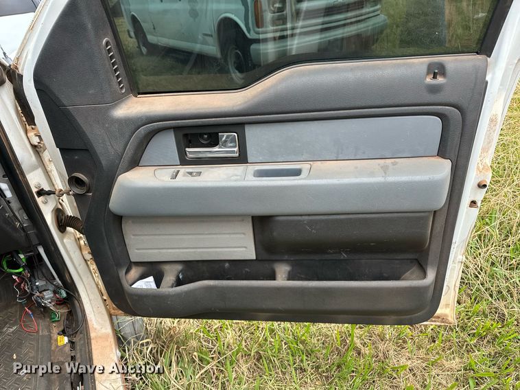 image for item DP3192 2013 Ford F150  SuperCrew pickup truck