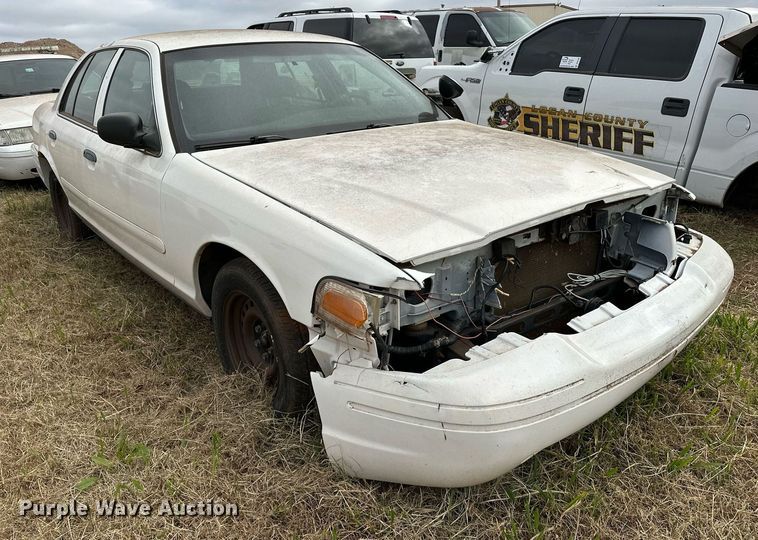 image for item DP3193 2002 Ford Crown Victoria Police Interceptor