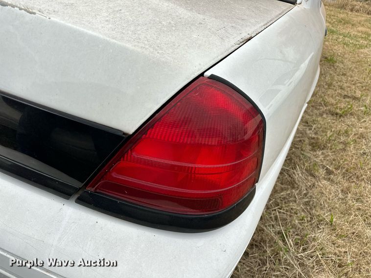 image for item DP3193 2002 Ford Crown Victoria Police Interceptor