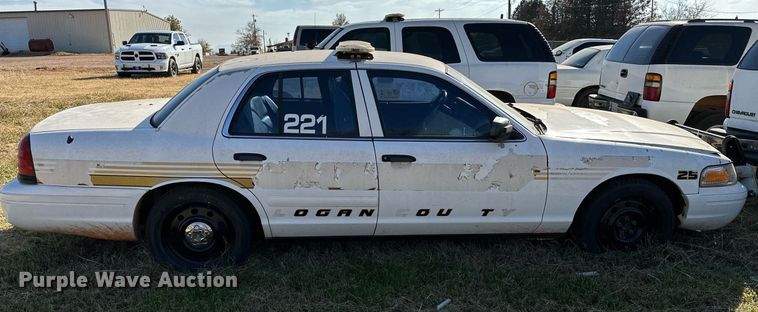 image for item DP3195 2005 Ford Crown Victoria Police Interceptor