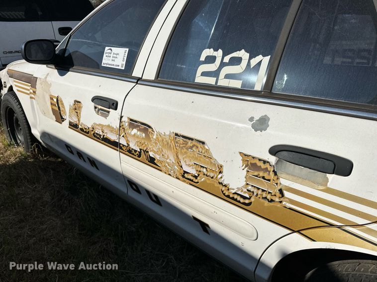 image for item DP3195 2005 Ford Crown Victoria Police Interceptor