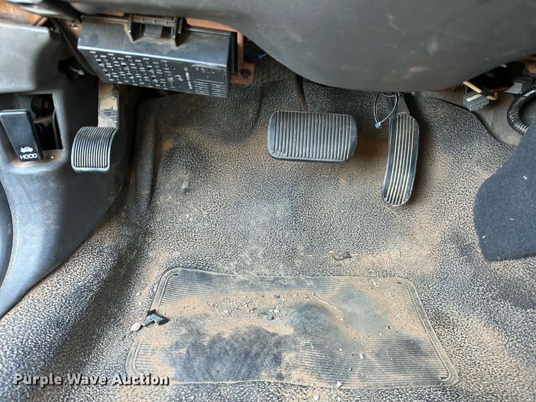 image for item DP3195 2005 Ford Crown Victoria Police Interceptor