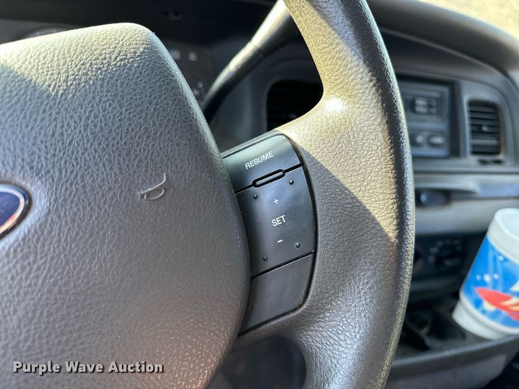 image for item DP3195 2005 Ford Crown Victoria Police Interceptor