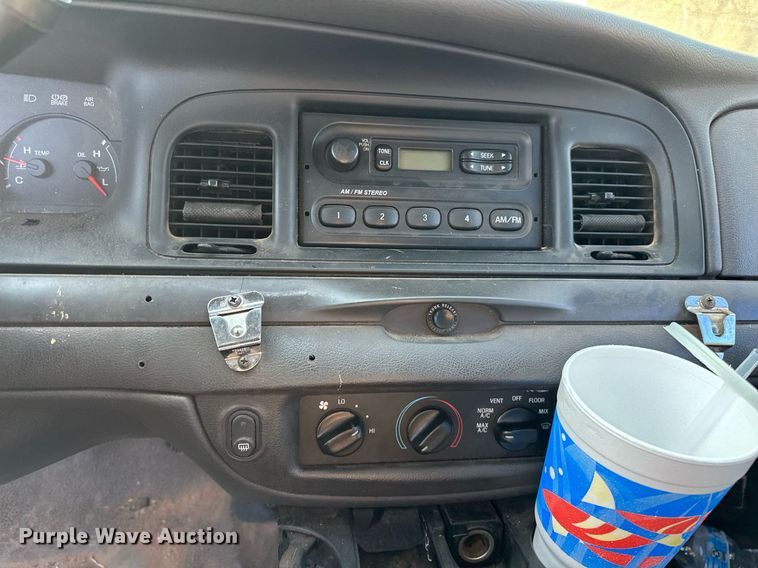 image for item DP3195 2005 Ford Crown Victoria Police Interceptor