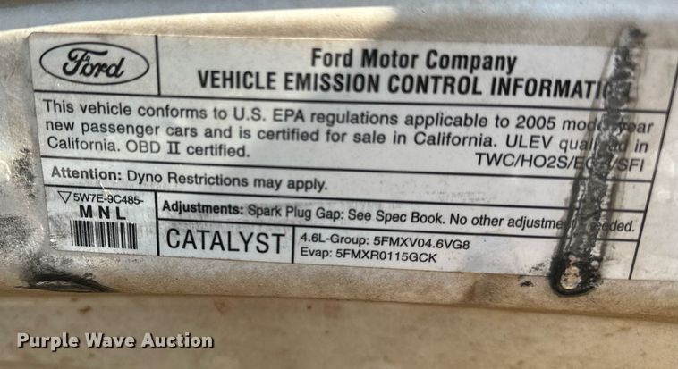 image for item DP3195 2005 Ford Crown Victoria Police Interceptor