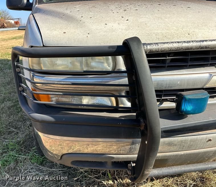 image for item DP3196 2004 Chevrolet Tahoe  SUV