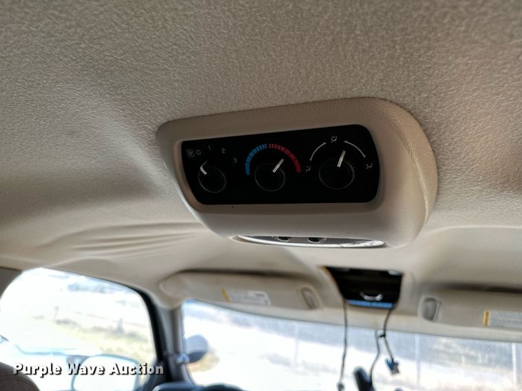 image for item DP3196 2004 Chevrolet Tahoe  SUV