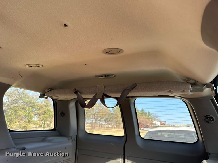 image for item DP3196 2004 Chevrolet Tahoe  SUV