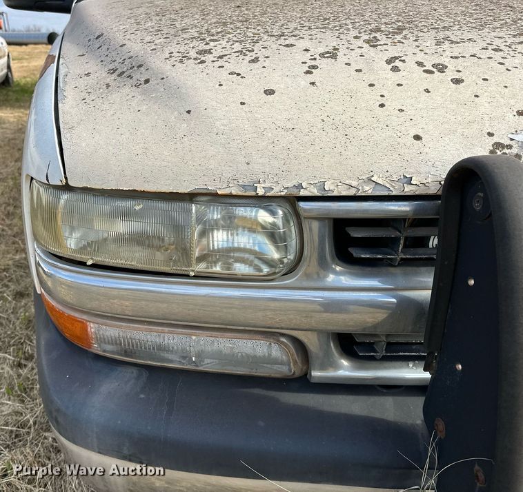 image for item DP3197 2002 Chevrolet Tahoe  SUV