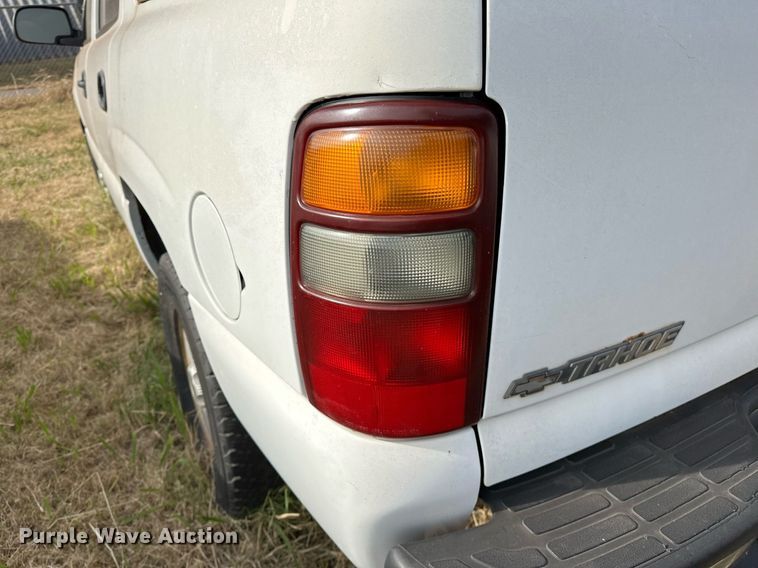 image for item DP3197 2002 Chevrolet Tahoe  SUV
