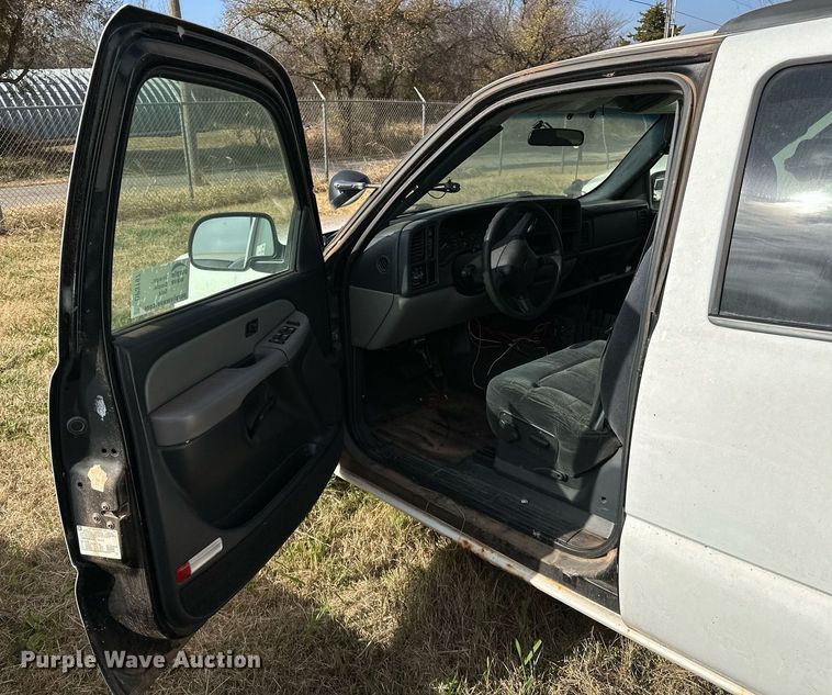 image for item DP3197 2002 Chevrolet Tahoe  SUV