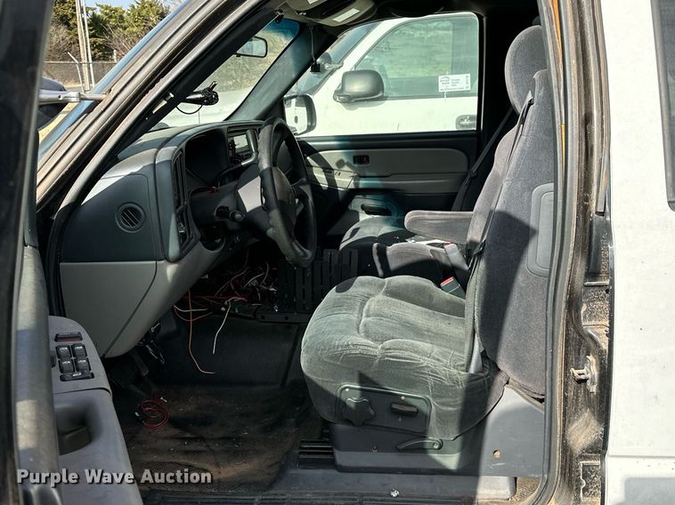 image for item DP3197 2002 Chevrolet Tahoe  SUV