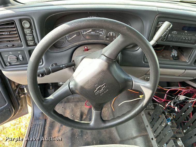 image for item DP3197 2002 Chevrolet Tahoe  SUV