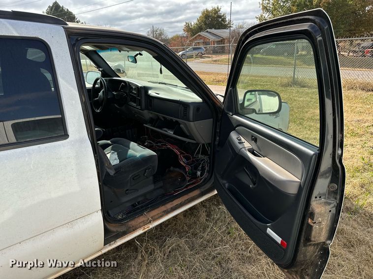 image for item DP3197 2002 Chevrolet Tahoe  SUV