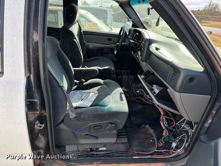 image for item DP3197 2002 Chevrolet Tahoe  SUV